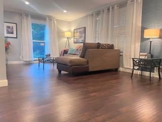 Family Circle in Embry Hills - Atlanta - 5