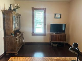 Charming Brick House - Little Chute - 3