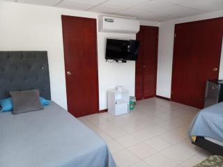 Room in Lodge - Habitacion disponible en centro de Monterrey - Monterrey - 6