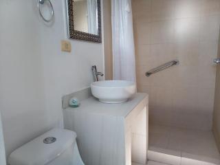 Room in Lodge - Habitacion disponible en centro de Monterrey - Monterrey - 3