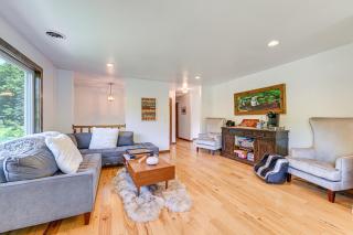3 Mi to Colgate Lake: Mtn-View Home, Deck + Grill! - 6