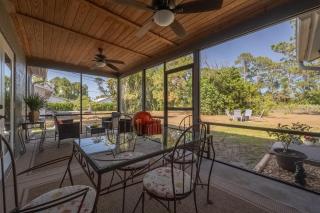Retro Ranch - Palm Bay - 0