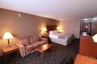 Canby Inn and Suites - 4