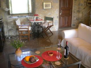 Welcoming Holiday Home with Garden in Leonidio - Peletá - 6