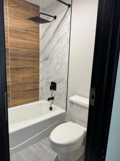 The Wexford Hotel - - 9
