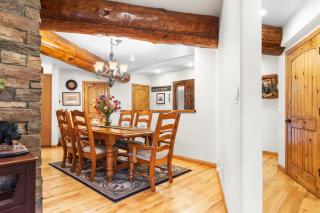 The Fairway Hideaway Game Room Outdoor Dining Near Lake Arrowhead - 1