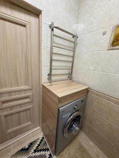 Просторная квартира с панорамным видом на город, Центральный стадион, Театр и другие знаковые места Алматы - 2