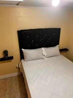 Luxury Struan Castle Hill condo - 8