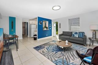 Ocean Breeze Home - Hollywood - 0