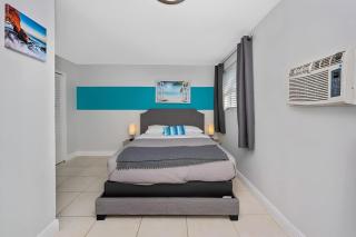Ocean Breeze Home - Hollywood - 1