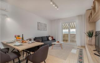 Nice Apartment In Selce - 8