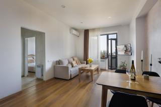 KeyGo #0026 I 1 Bedroom I Next To English Park - Erevan - 1