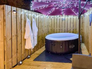 The Dalmore Pod - Alness - 9