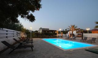 Adonis Gold Aegina - 1