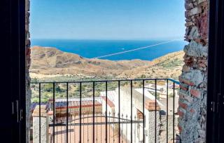Awesome Home In Motta San Giovanni - Motta San Giovanni - 4