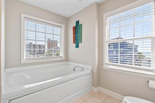 7 Bedrooms - Myrtle Beach - 4