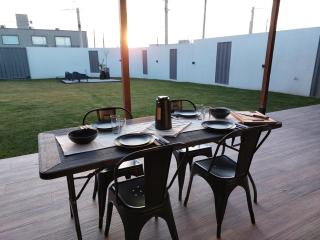 Hermosa y moderna casa a estrenar - Puerto Madryn - 3