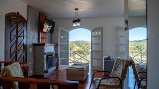 Casa com lareira, Wi-Fi e varanda com vista - Campos do Jordão - 5