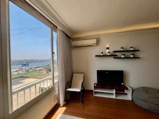 2-Bedrooms Hotel Standard l Direct Nile view - Free WiFi - Caïro - 9