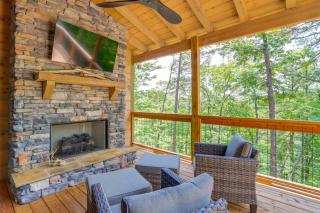 10 Mi to Dtwn Home with Spacious Patio in Ellijay! - Ellijay - 0