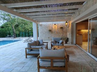 Villa Skyfall - Achílleion - 3