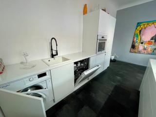 Stylish apartment with a Chefs Kitchen - Riga - 2