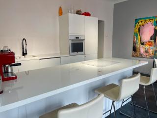 Stylish apartment with a Chefs Kitchen - Riga - 3