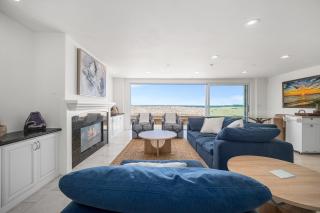 Ocean Views in Long Beach - Long Beach - 8