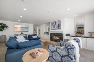 Ocean Views in Long Beach - Long Beach - 4
