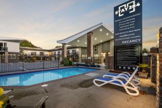 Stay 280 & Stay 284 Rotorua - Refurbished Modern Accommodation - Rotorua - 4