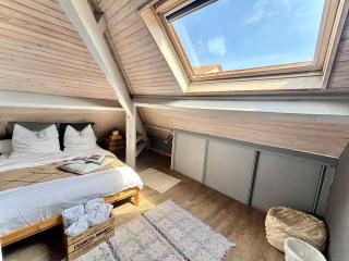 Cosy loft by the ocean - 5