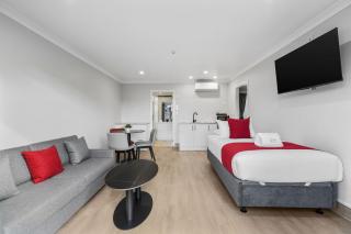 Stay 280 & Stay 284 Rotorua - Refurbished Modern Accommodation - Rotorua - 5