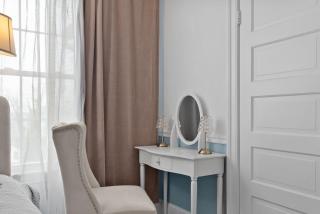 Bright and Spacious Stay - 4