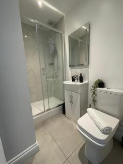 Central Brighton 1 Bed Flat Stylish Stay, Shops & Seafront Nearby by ZoneLink Properties Ltd - 6