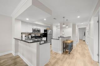 919 Harbour Point - 1