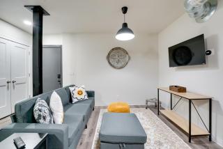 Less Than 1 Mi to Wayne State University Modern Apartment - 7