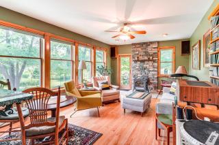 Peaceful Countryside Retreat with Yard in Frenchtown - Frenchtown - 0