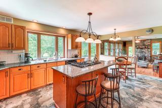 Peaceful Countryside Retreat with Yard in Frenchtown - 1