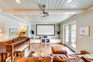 Waterfront Home on Lake Samish with Hot Tub and Dock! - Bellingham - 6