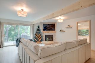 Snowmobile Trail On-Site Cozy Post Lake Retreat -  - 0