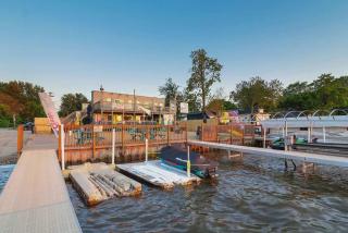 Chain O' Lakes Beach Penthouse Sunset View and Boat Dock - 5