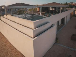 Brand new Organic shaped Villa Aya, Vista Royal, 180 Seaview, Bali Design - 5
