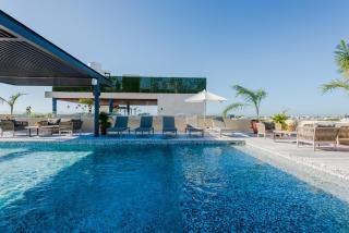 Singular Joy - 2 bedroom condo with street view - 1