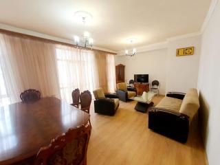 Armenakapartment 3 bedroom Amiryan - Yerevan - 8