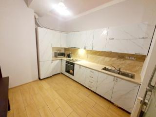 Armenakapartment 3 bedroom Amiryan - Yerevan - 1