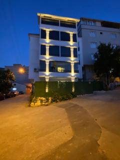 Dobruca vip apt - - 2