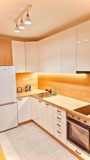 Studio 4 - Pirot - 1