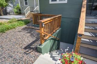 Bancroft Base Cozy Retreat Near OCC & Downtown - 5