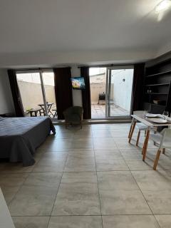 Luminoso Loft con patio privado y parrilla, acepta mascotas - Buenos Aires - 3