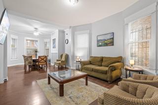 Newley Rehabbed Building with Two Private Apt - Chicago - 1